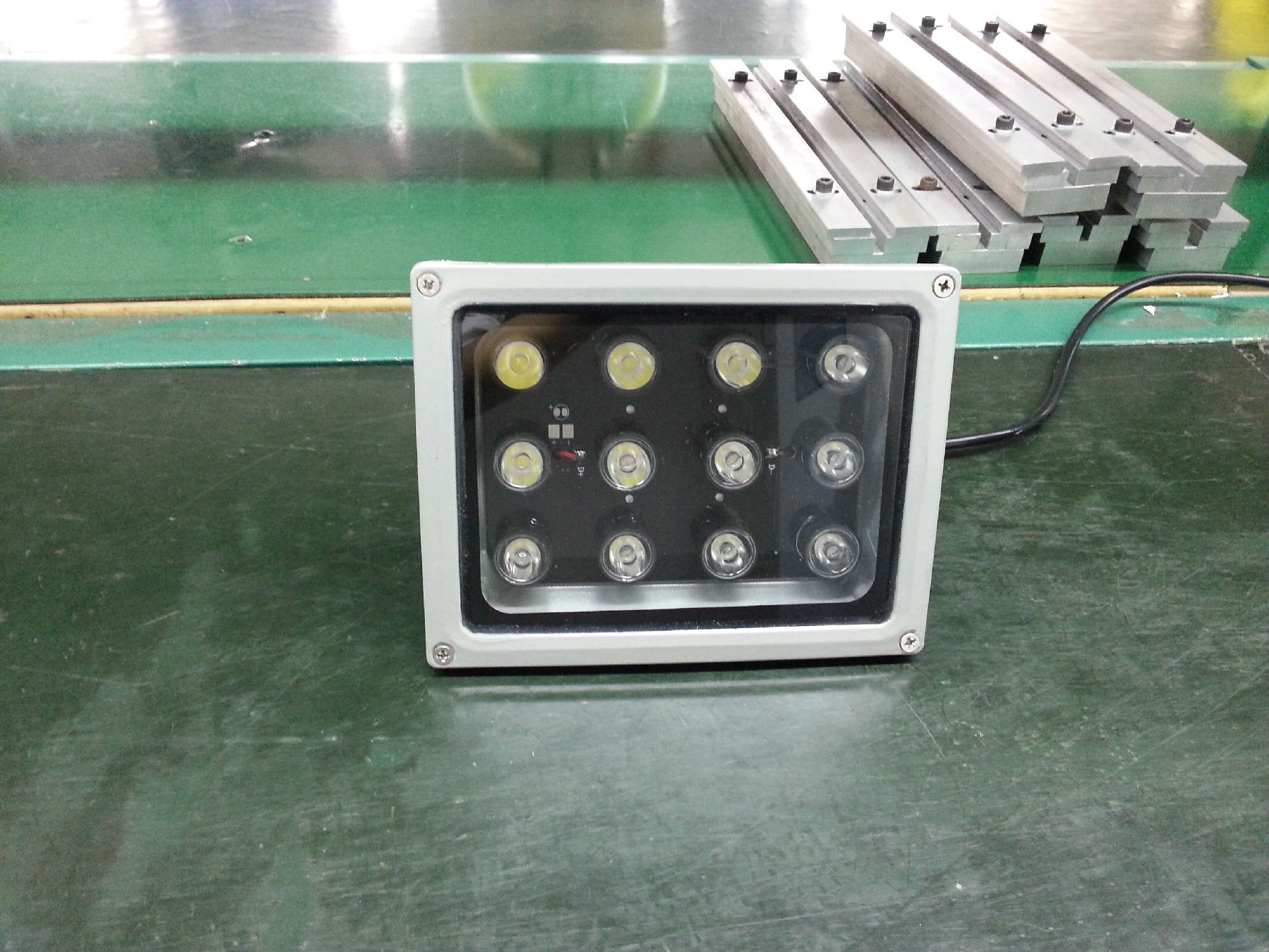 新疆喀什LED监控补光灯12/15W