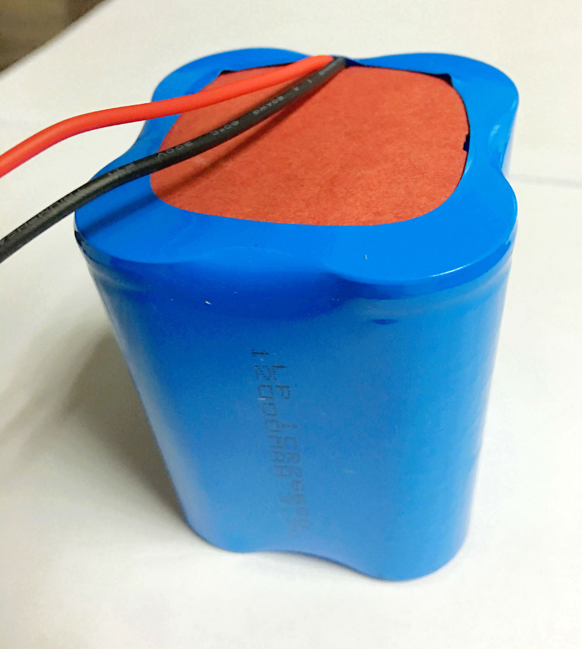 力鹏供应3.7v 26650充电锂电池组/12000mah