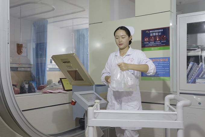 医院药品运输机械化，让医院物流更有效率