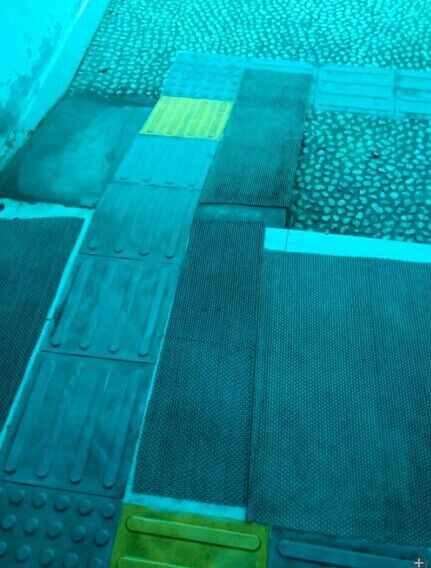 镇江市盲道砖规格样式橡塑盲道砖厂家