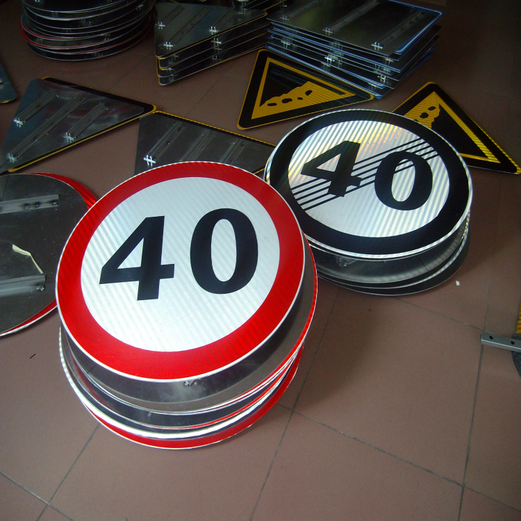 桂丰标牌杆 质量过硬 价格最低