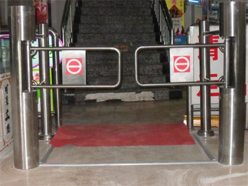 上海简易摆闸安装，圆柱摆闸感应进出 超市感应摆闸