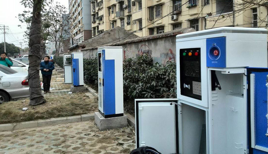 百成助力解决新能源汽车充电问题，望西安早日普及新能源汽车