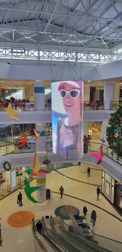 圆柱形LED透明屏