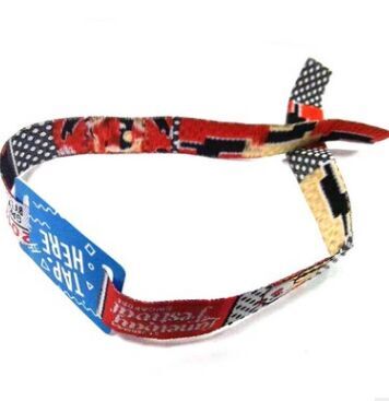 厂家供应一次性射频手腕带RFID身份识别手环