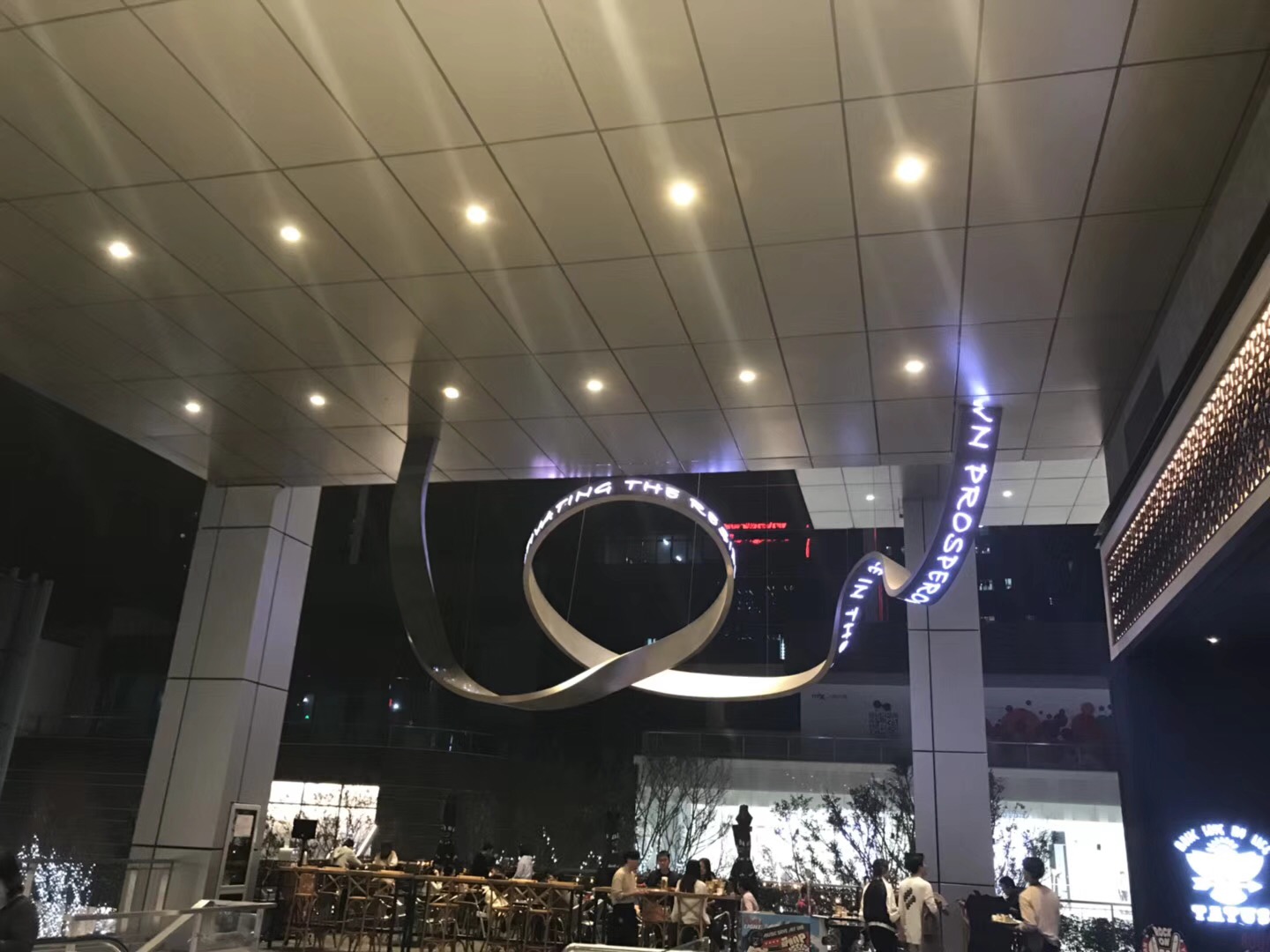 酒吧异形屏厂家,酒吧异形LED显示屏厂家,参数,价格