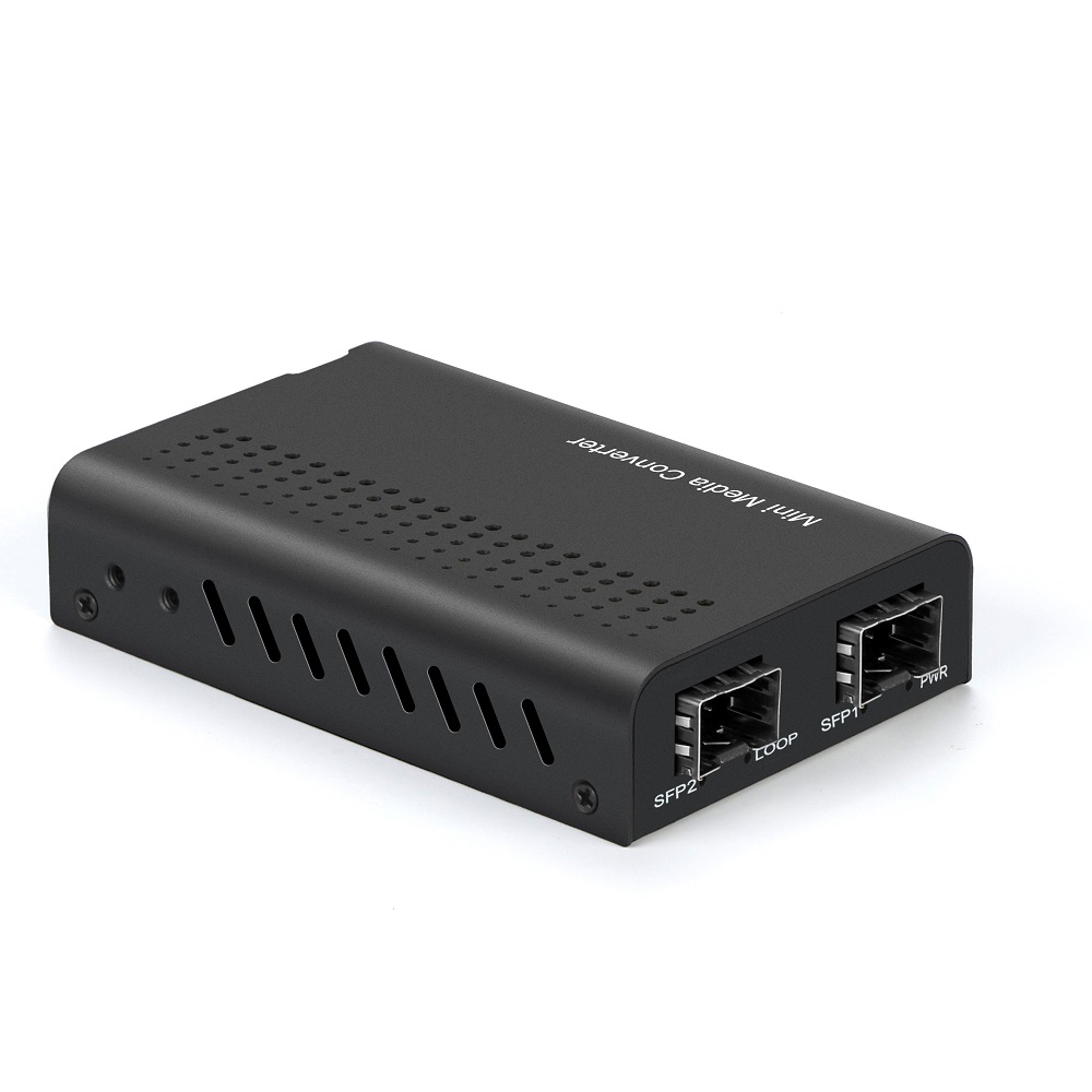 千兆光电转换器万兆光纤收发器OEO转换器厂家供货