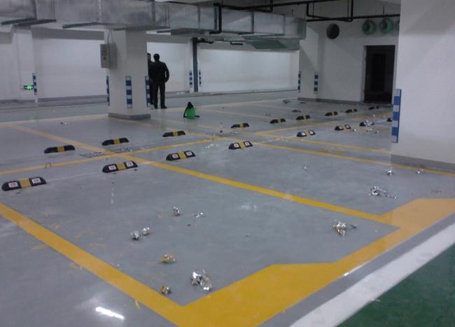 商河地下停车场划线价格、长青园区车位划线厂家