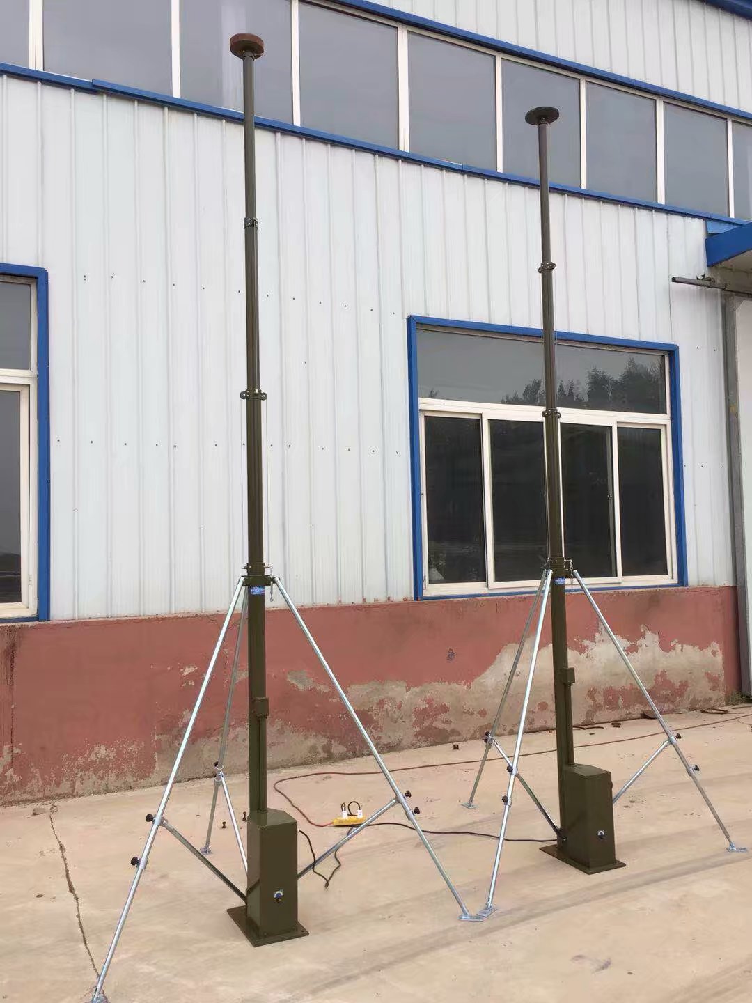 程控车8米通信天线电动便携升降杆