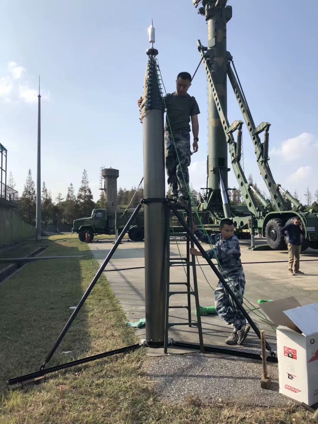 无线电连接10米手摇天线升降杆避雷针