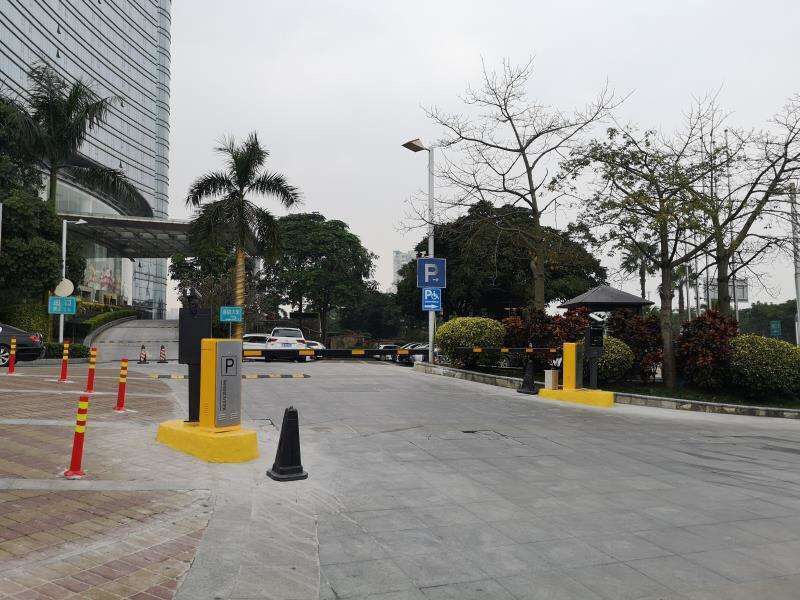 海口车牌识别停车场|三亚路面停车收费系统|海南电动道闸|减速带