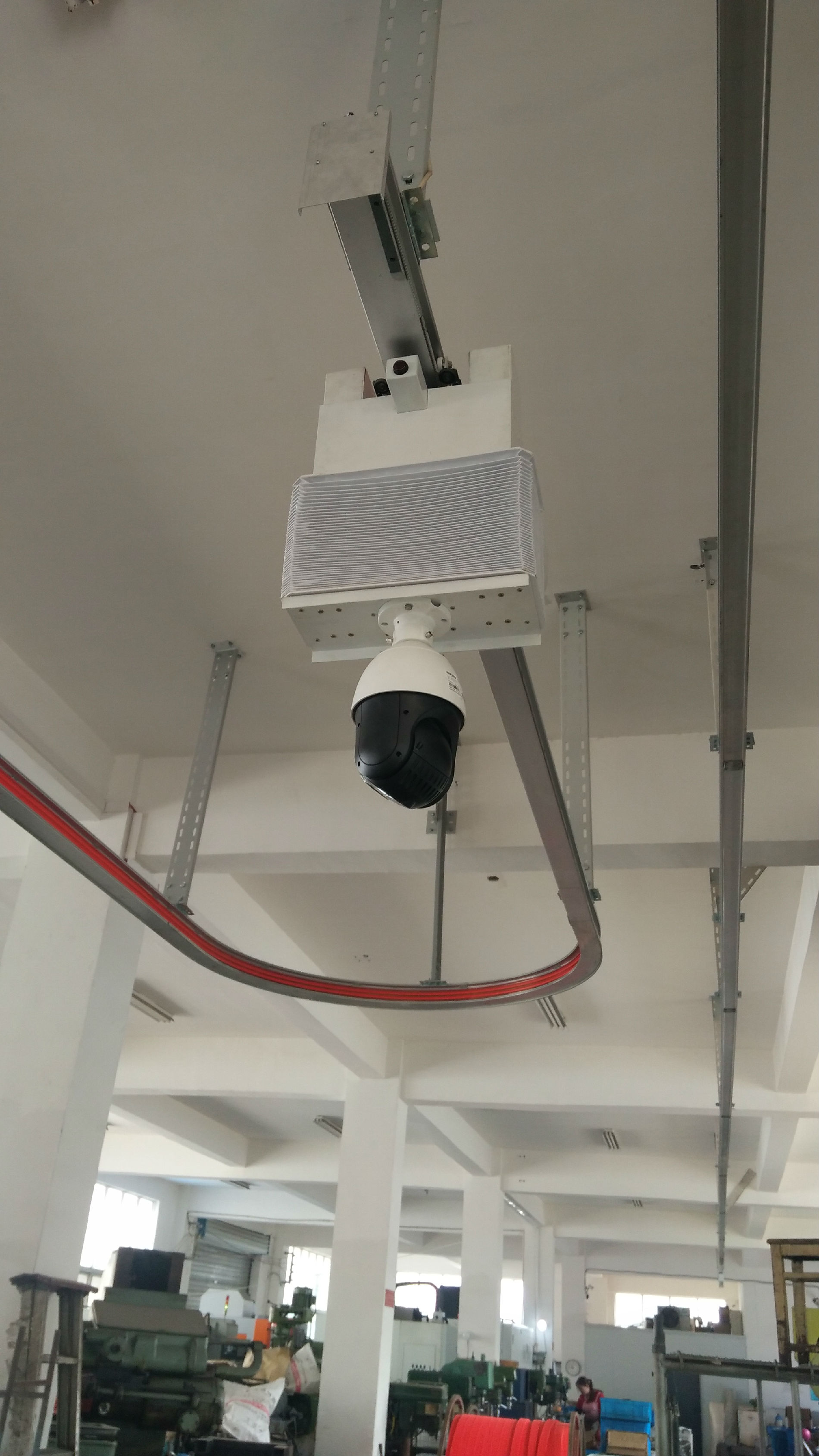 变电站智能轨道巡检机器人