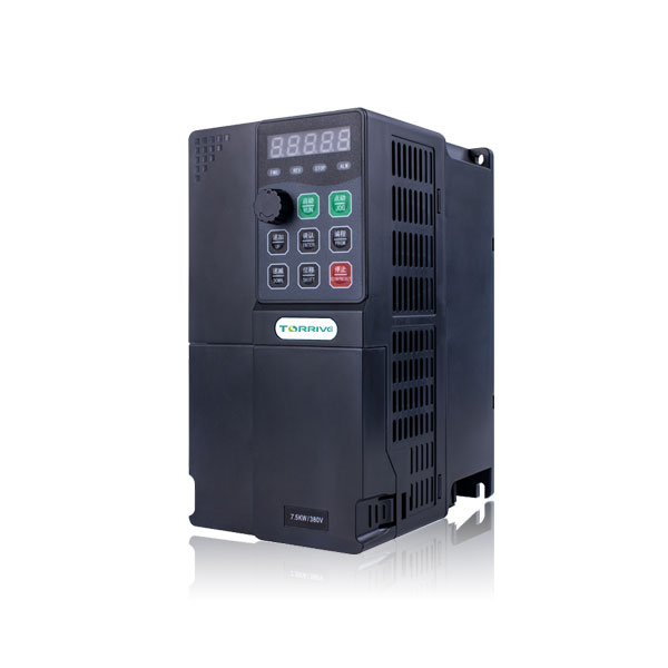 高性能通用变频器220V380V