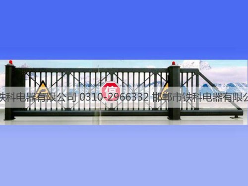 专业供应道口栅栏栏木机