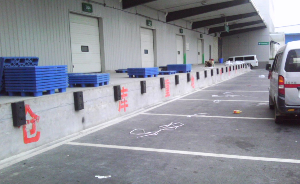 交通设施 防撞块的用途