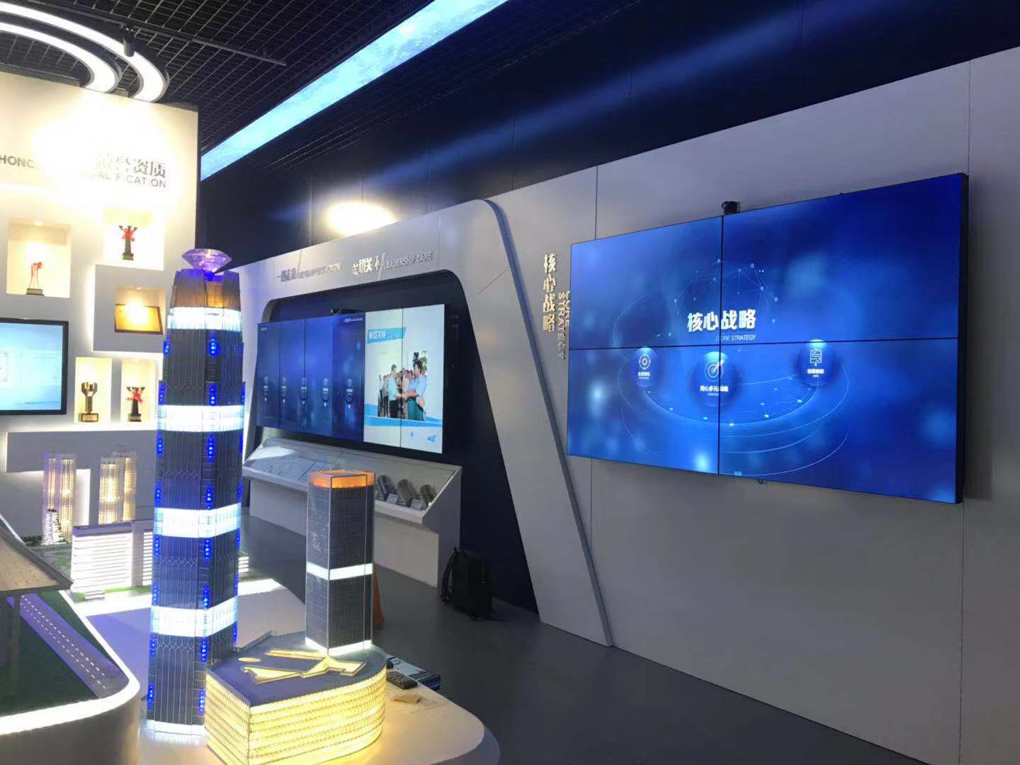 上海定制82寸大尺寸显示屏