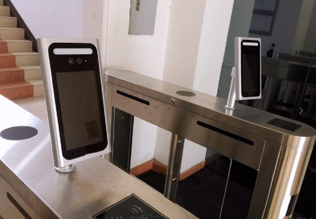 双目人脸识别终端机