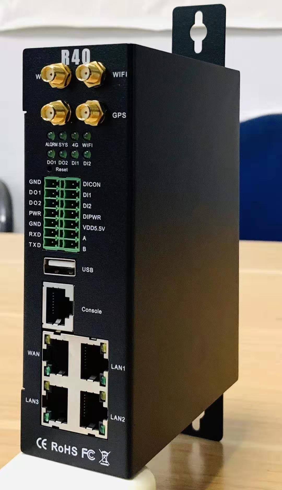 R40高性能工业级蜂窝网路由器