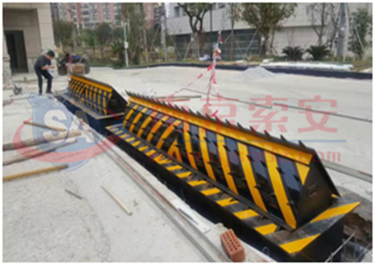 索安人车自动识别路障系统