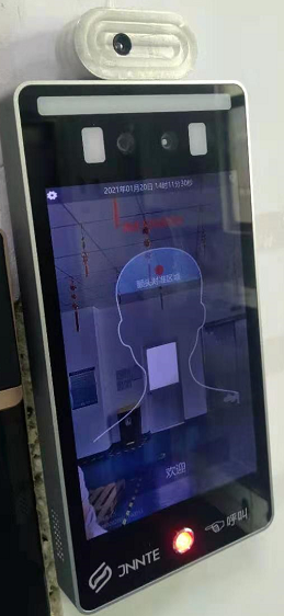 平板式人脸识别一体机