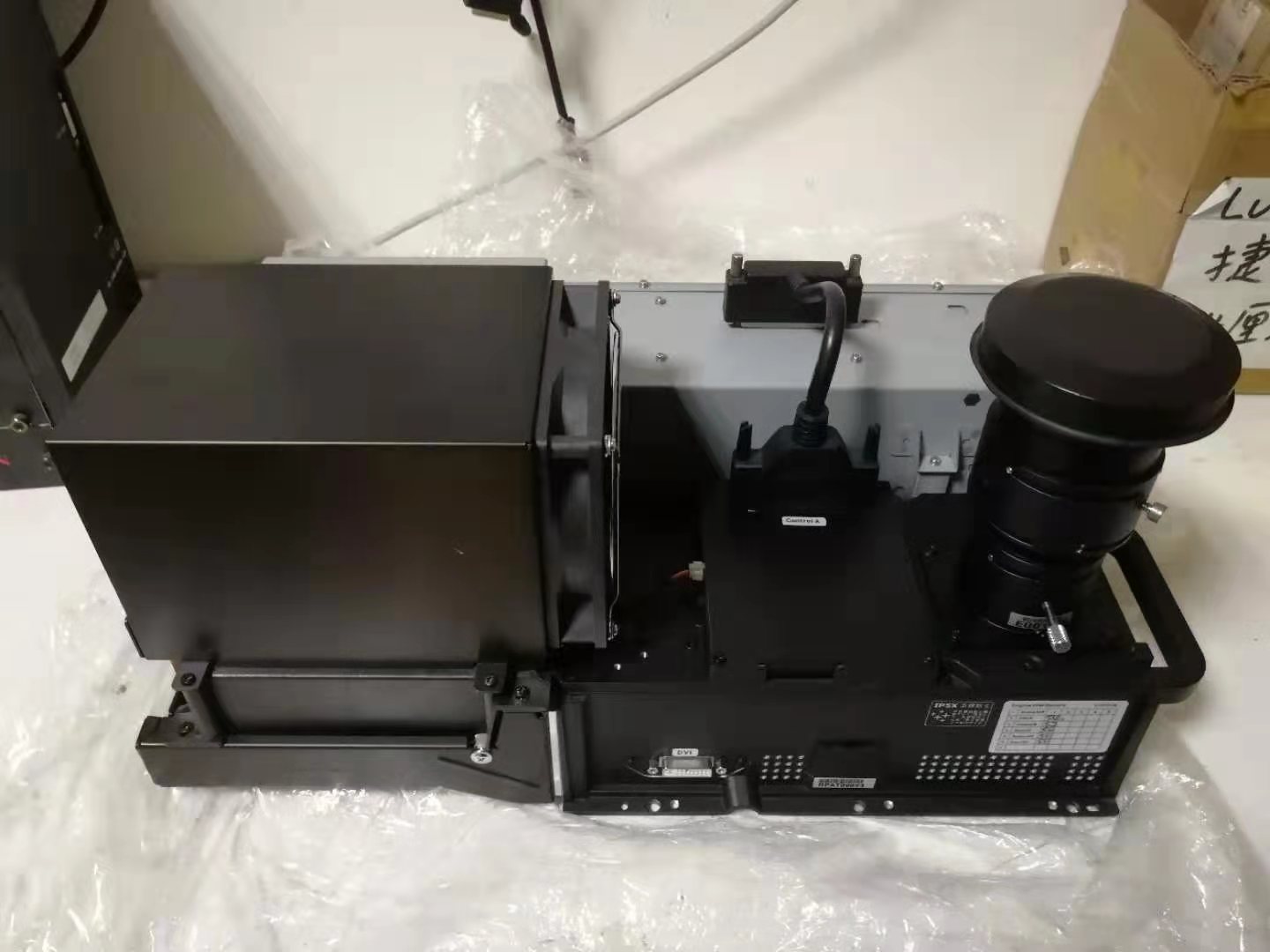 DLP大屏幕光机引擎LUMENS投影机芯维修保养