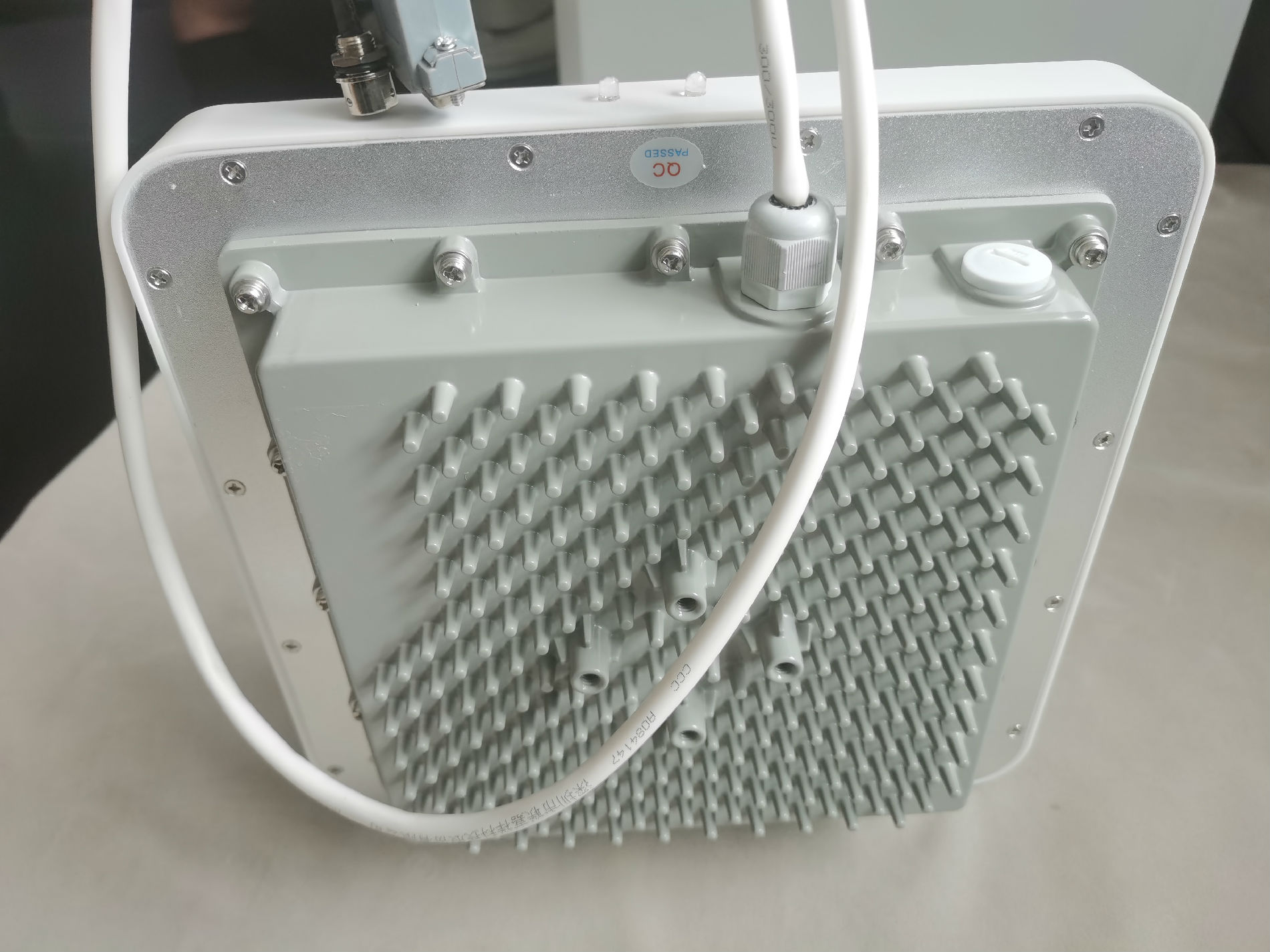 RFID读写器 915M读卡器 英频杰R2000芯片