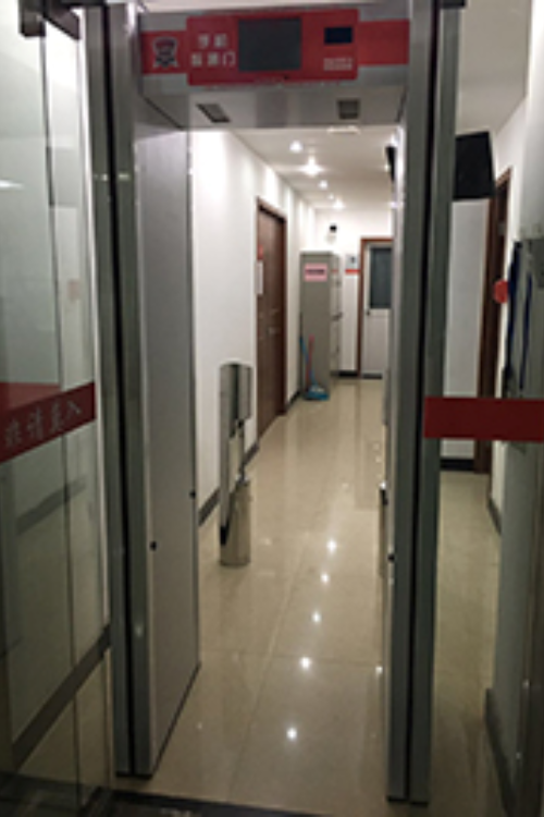 高效率快送通过-手机安检门