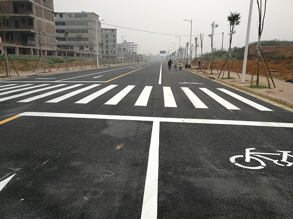 北海道路漆划线找谁来施工