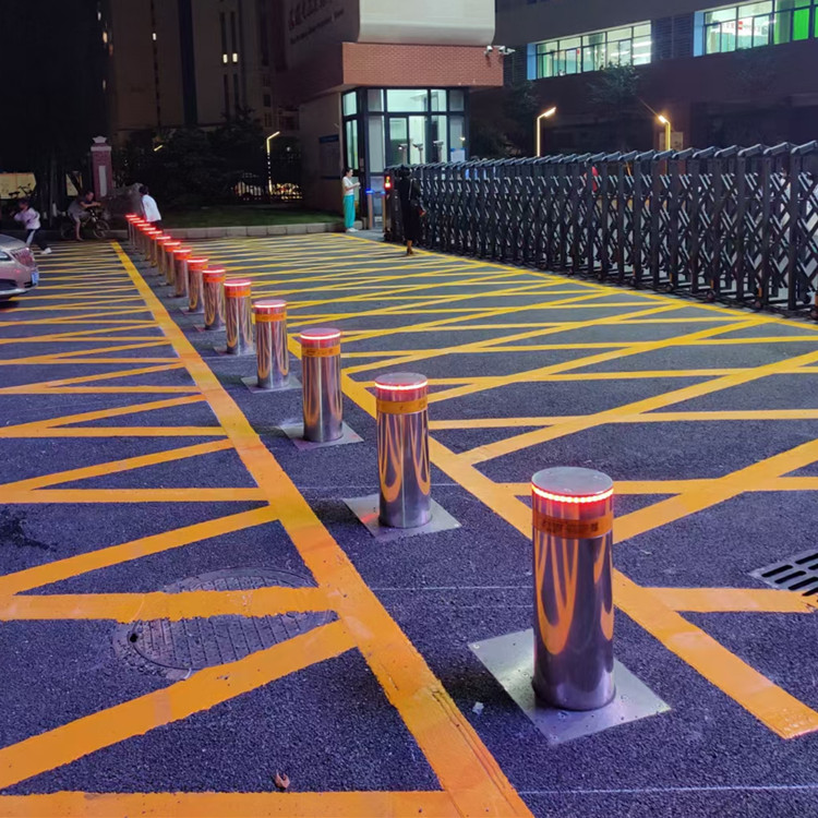 检查站液压升降柱升降路桩