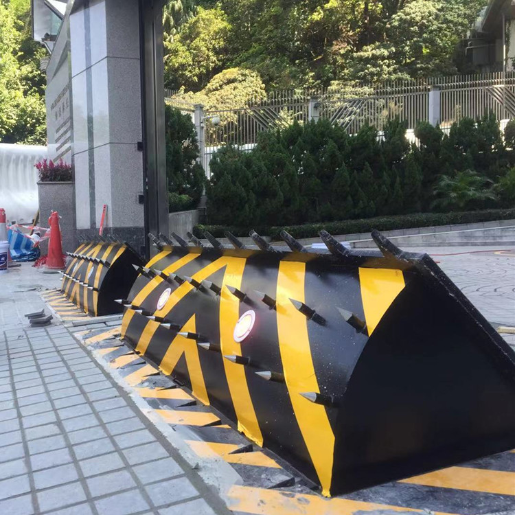 现货供应地埋式液压防撞路障机