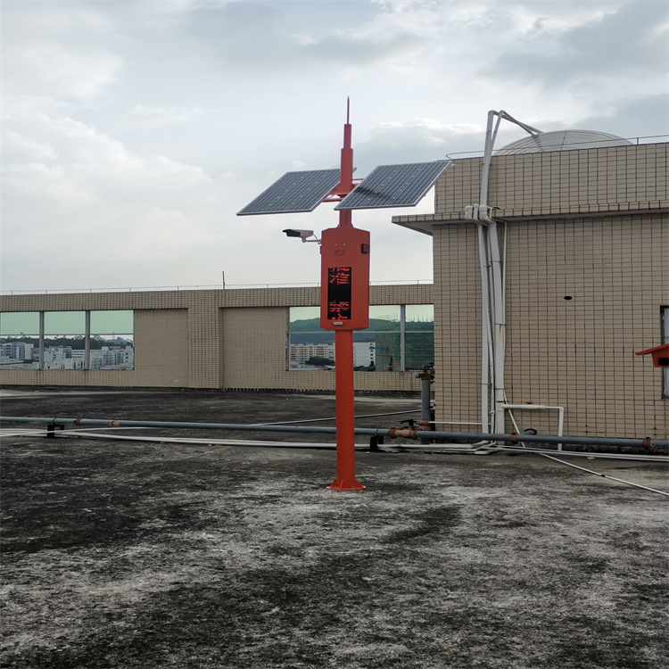 太阳能监控杆led屏语音杆，森林消防语音杆，语音安全涉水警示器