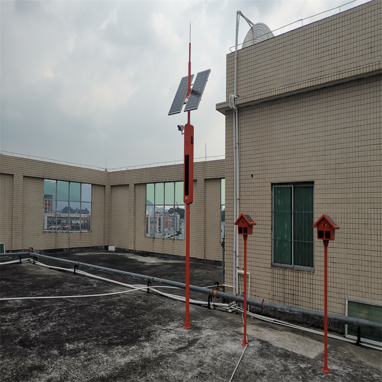太阳能监测杆 户外语音监控立杆 太阳能语音杆 深圳环境监控杆