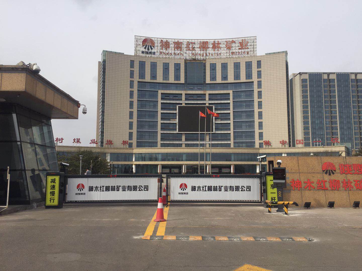 商场快速起落广告降闸