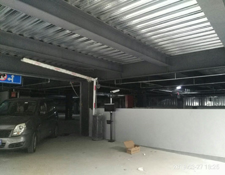 公园防砸车折臂直杆闸05