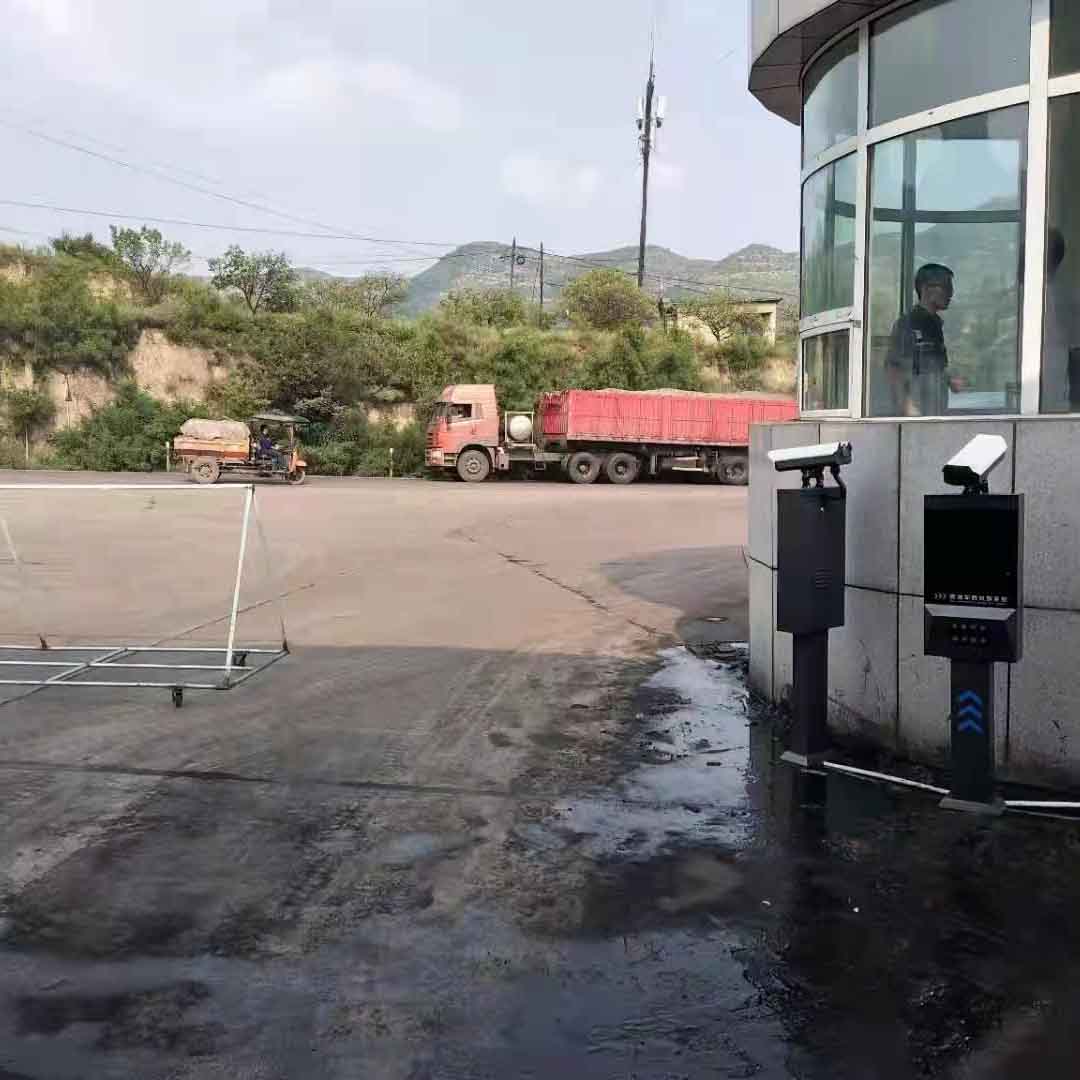 忻州栅栏道闸供应-内置AI智能算法